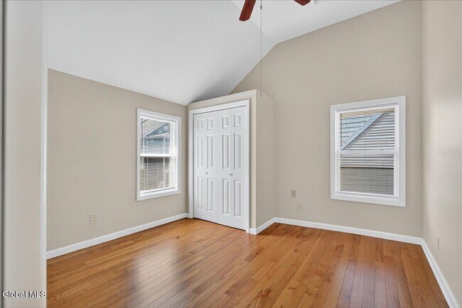 Building Photo - 53 Beekman St