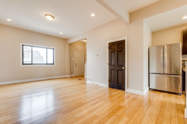 Building Photo - AVAILABLE JUNE 2026 - Spacious 4 Bedroom, 2 Bath Home Minutes from East Carson!