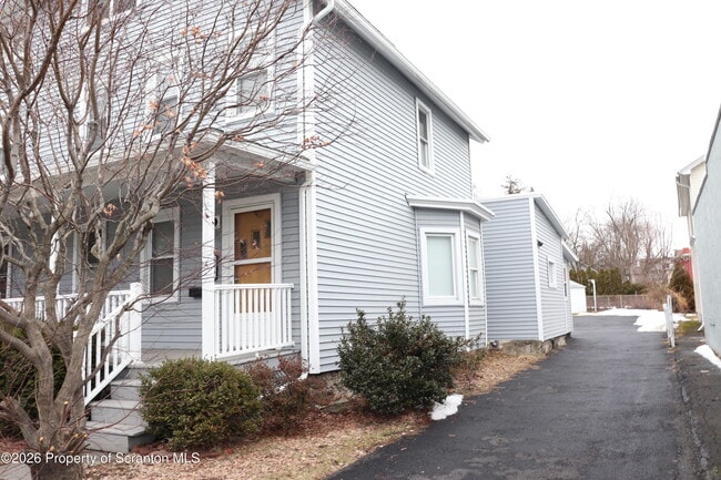 Building Photo - 710 W Lackawanna Ave