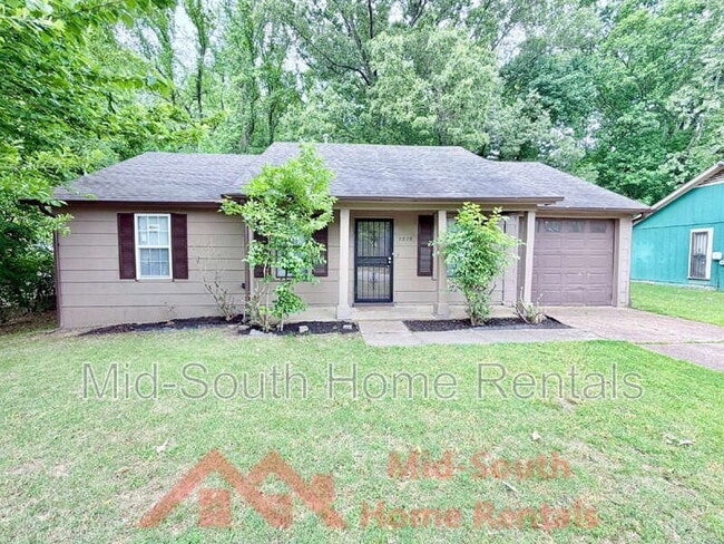 Building Photo - 3829 Walsingham Dr