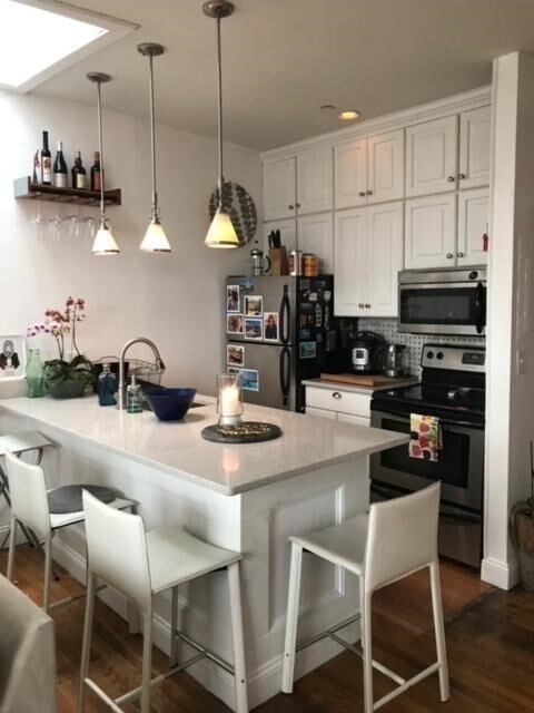 Building Photo - 384 Commonwealth Ave