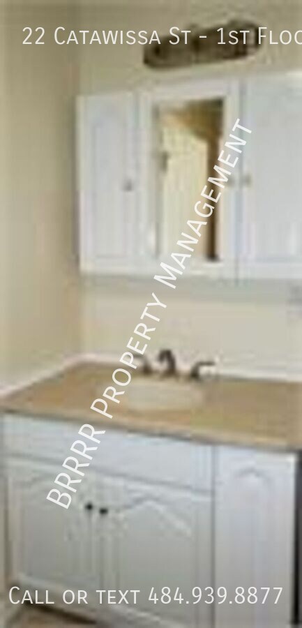 Building Photo - 22 Catawissa St