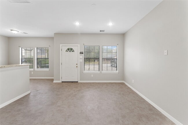 Building Photo - 9610 Buffum St