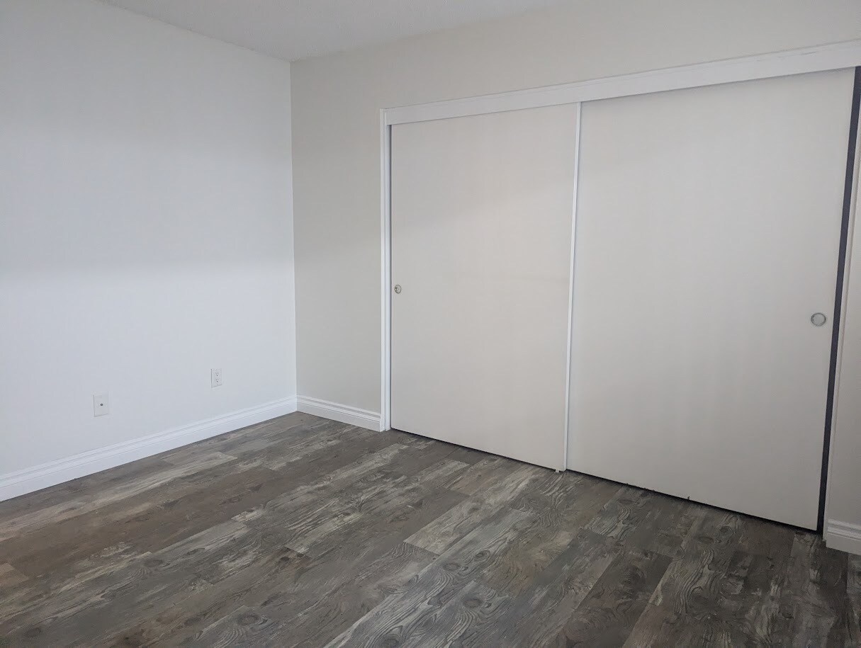 Bedroom - 1015 Canal St