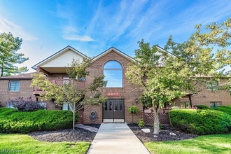 Building Photo - 8677 Scenicview, 104