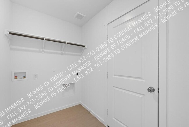 Building Photo - 6433 Middlebury Dr