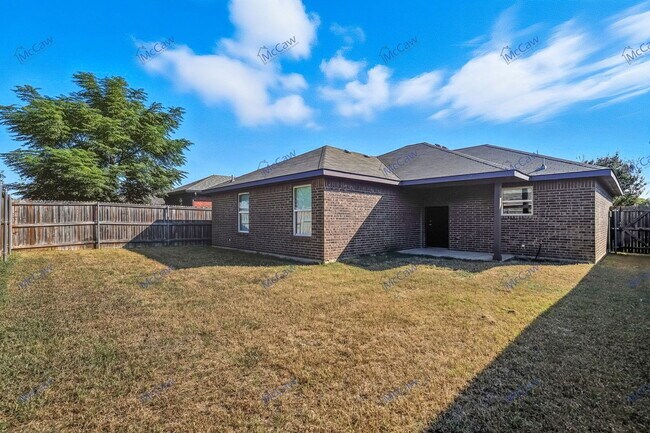 Building Photo - 8412 Weeping Cherry Ln