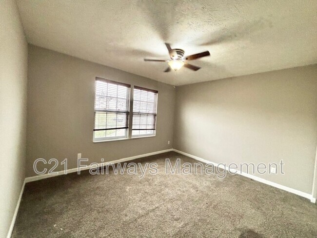 Building Photo - 6469 Lindsey Ln