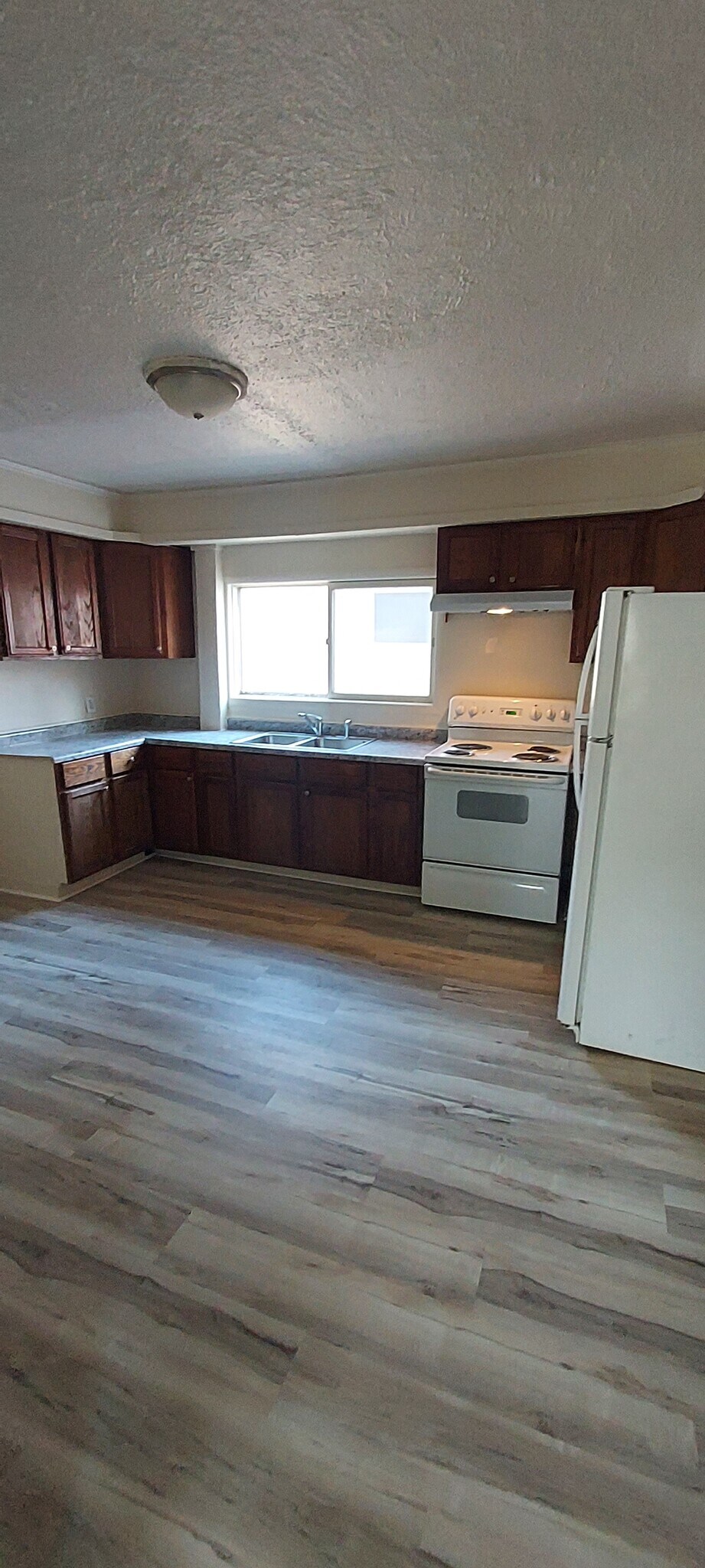 Building Photo - 730 Ashland Ave