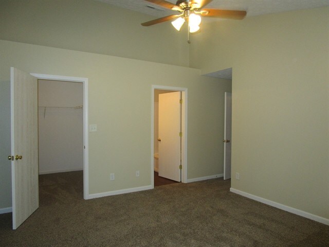 Building Photo - 1283 Spring Lake Dr