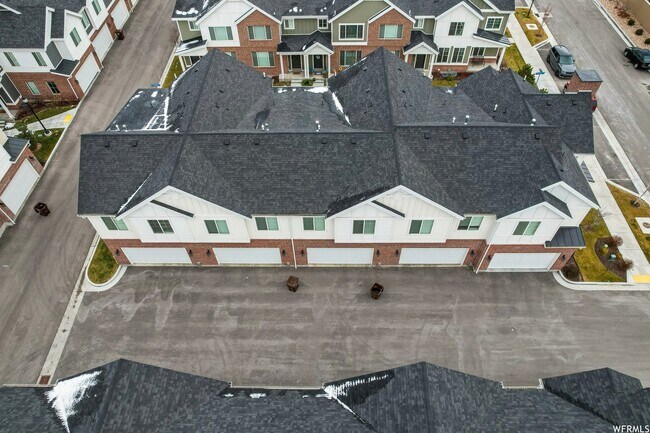Building Photo - 9288 Castlebury Ct