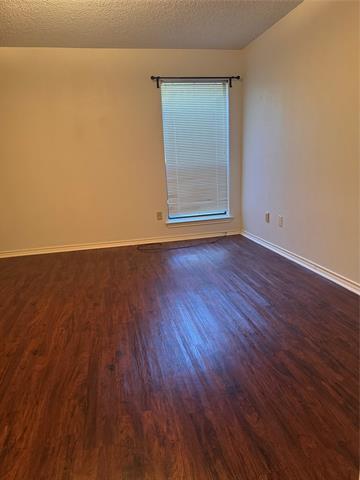 Building Photo - 3304 Scarlet Oak