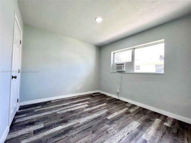 Building Photo - 830 NW 7th St