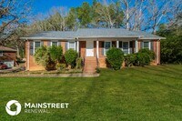 Building Photo - 720 Country View Terrace