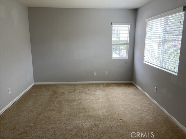 Building Photo - 2467 Taylor Ave