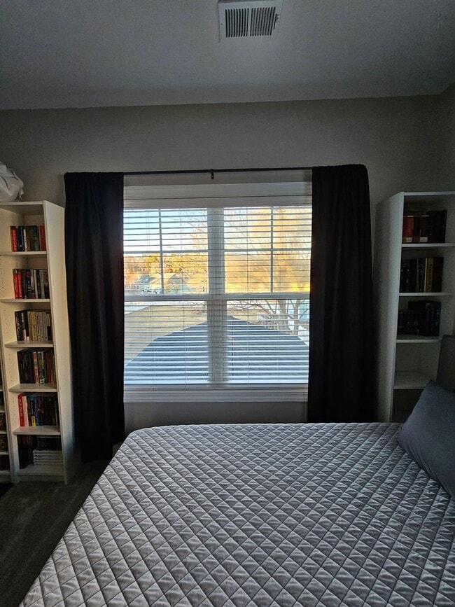 Building Photo - Welcome Home to Comfort and Style in North Charleston, SC!