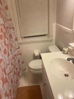 Building Photo - 5561 Ashbourne Rd