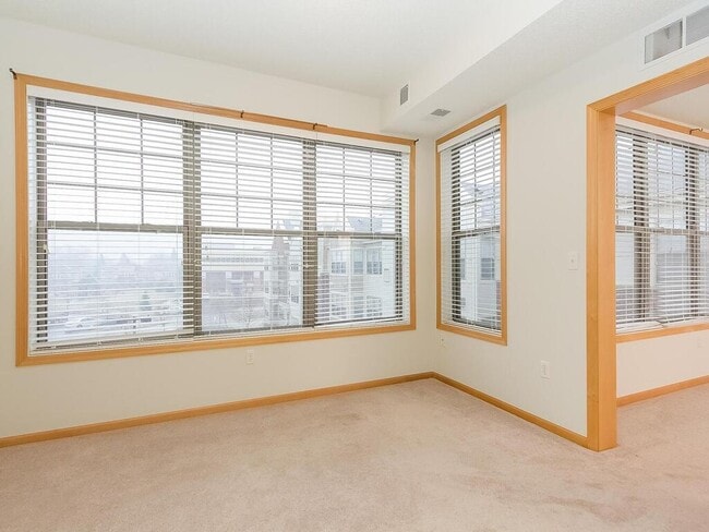 Building Photo - 3600 Wooddale Ave S