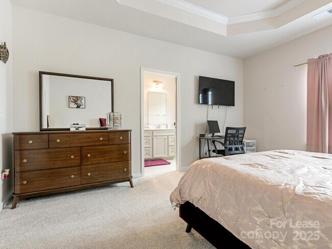 Building Photo - 1409 May Apple Dr