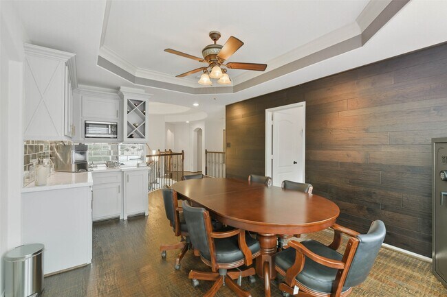 Building Photo - 17611 Fossil Ridge Ln