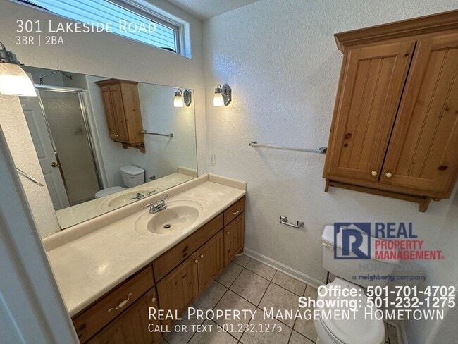 Building Photo - 301 Lakeside Rd