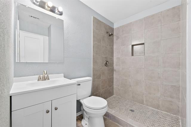 Building Photo - 10922 Castolon Dr
