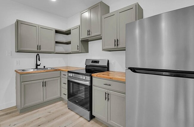 Building Photo - Newly Renovated 3 Bed, 3 Bath Home in Waco