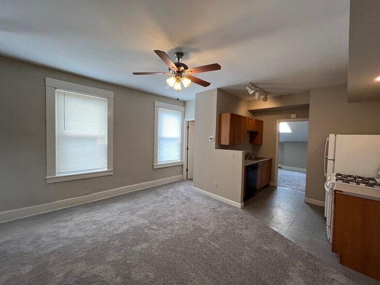 Building Photo - 2349 Wheeler St