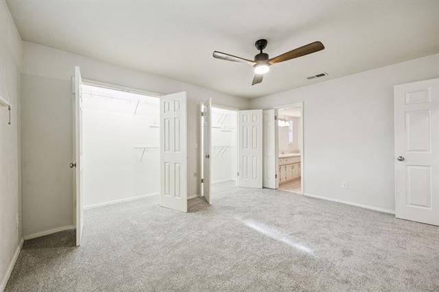 Building Photo - 1800 Midcrest Dr