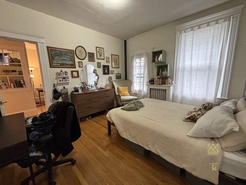 Building Photo - 1407 Beacon St