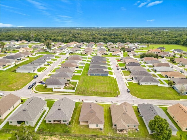 Building Photo - 187 NW 45th Loop