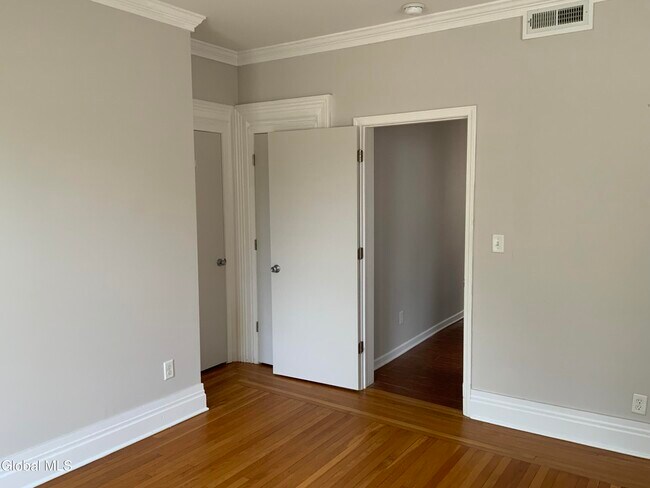 Building Photo - 1238 Union St