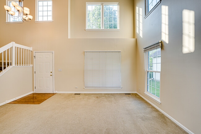 Building Photo - 3951 Nicholas Ct