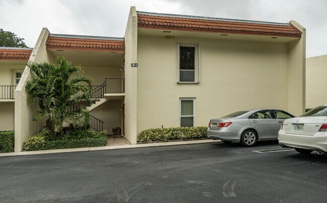 Building Photo - 1814 Presidential Way