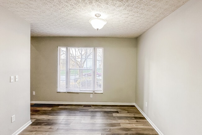 Building Photo - 473 Buckingham Ct