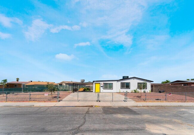 Primary Photo - 2 Bedroom 1 bath Single Story Home on Large Lot with Solar and Water Purification