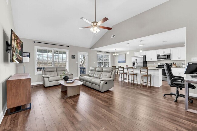 Building Photo - Cute Home in Quiet Area ready to Call Home Today!