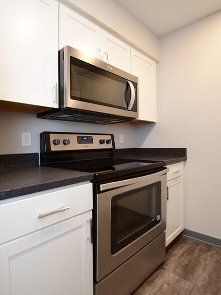 Primary Photo - The Brenton Apartments