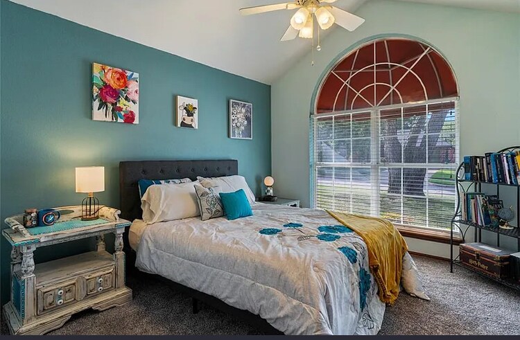 Building Photo - 709 Golden Eagle Dr