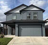 Building Photo - FOUR BEDROOM HOUSE IN VANCOUVER