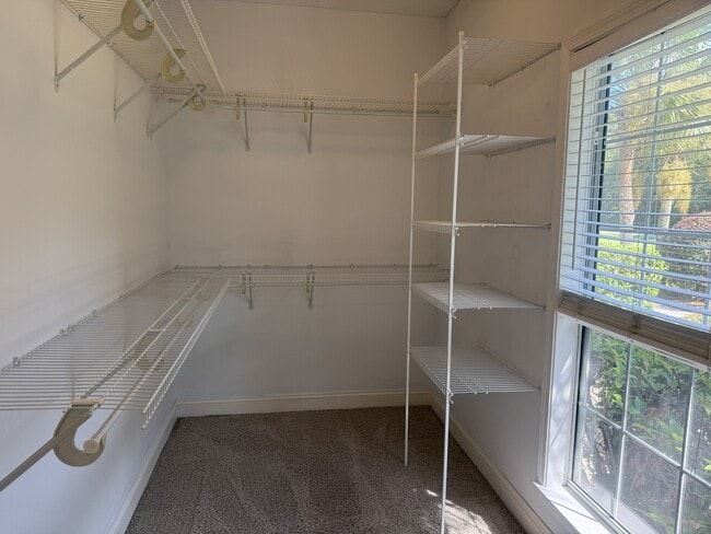 Building Photo - 141 Royal-
