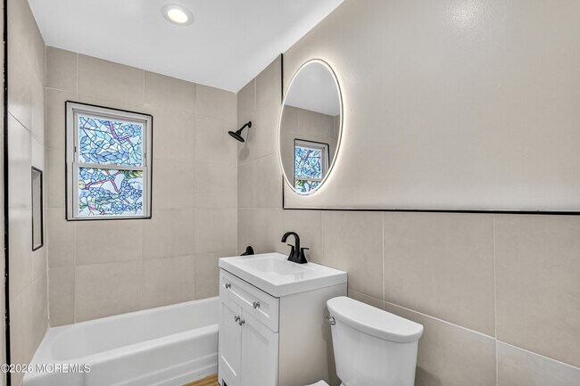 Building Photo - 217 Orange Ave