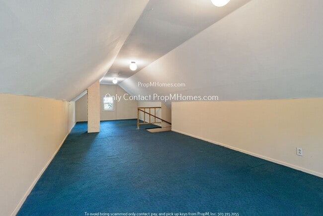 Building Photo - Charming 3 Bedroom Sanctuary in Eliot Neighborhood!