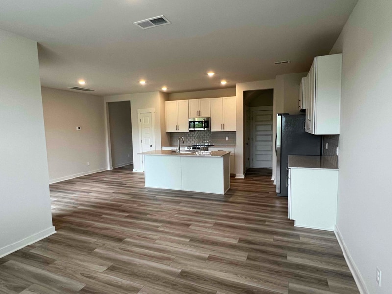 Building Photo - 145 Rising Ln