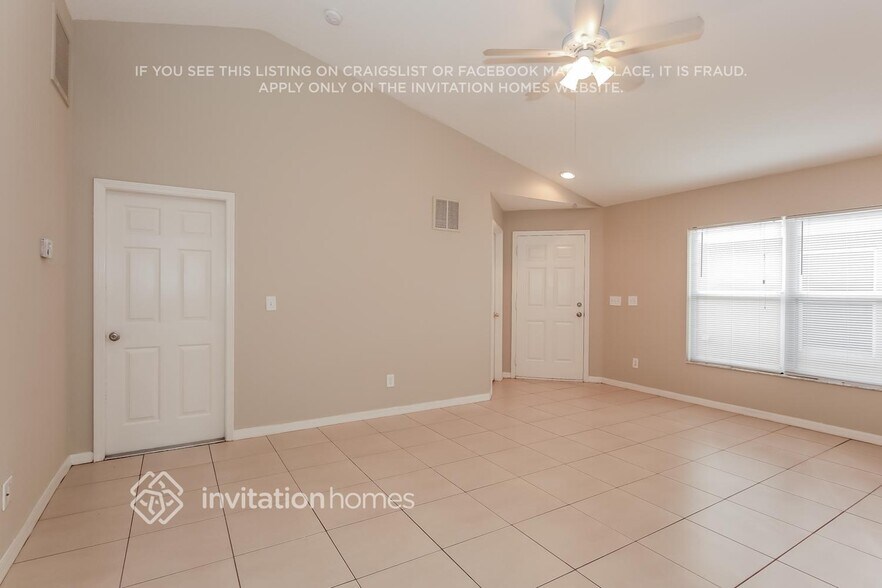 Building Photo - 10353 Lakeside Vista Dr