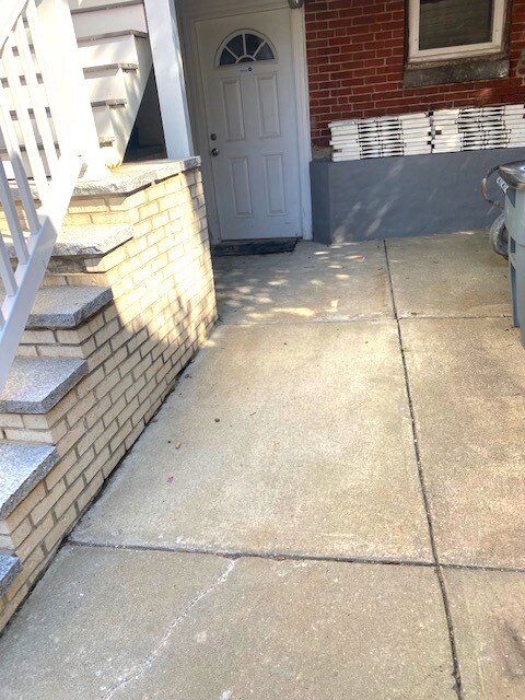 Primary Photo - 12 Sachem St