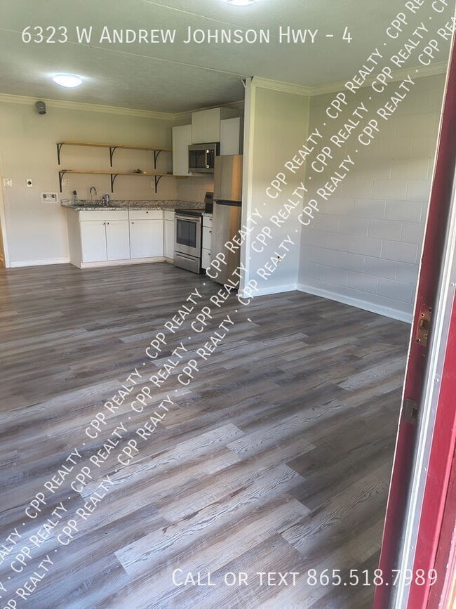 Building Photo - 6323 W Andrew Johnson Hwy