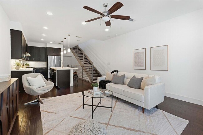 Building Photo - 2002 Glen Allen St