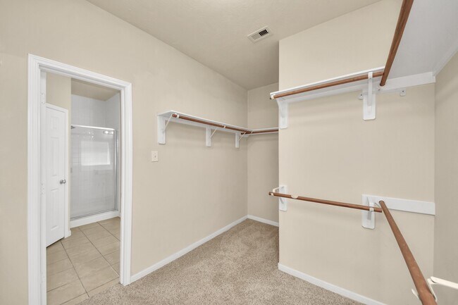 Building Photo - 13127 Barn Course Dr