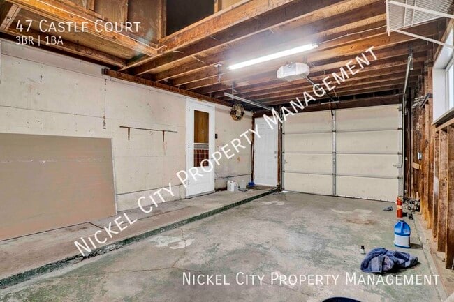 Building Photo - 47 Castle Ct